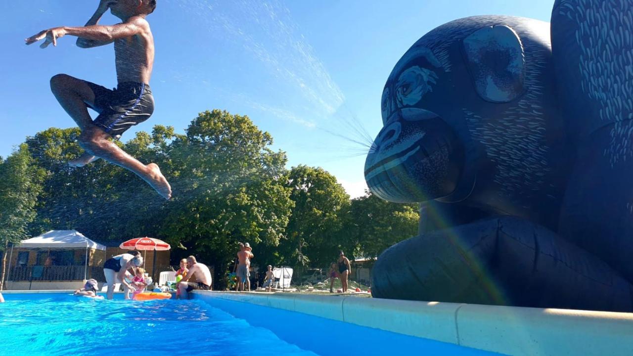 Camping Le Pre Cathare Lavelanet Eksteriør bilde